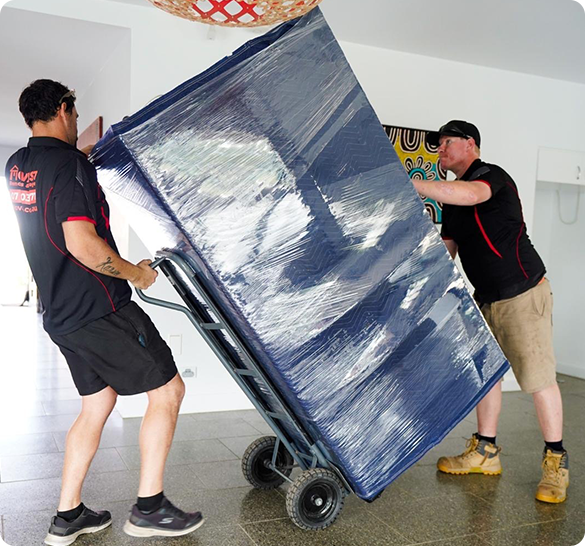 Movers in Everton park